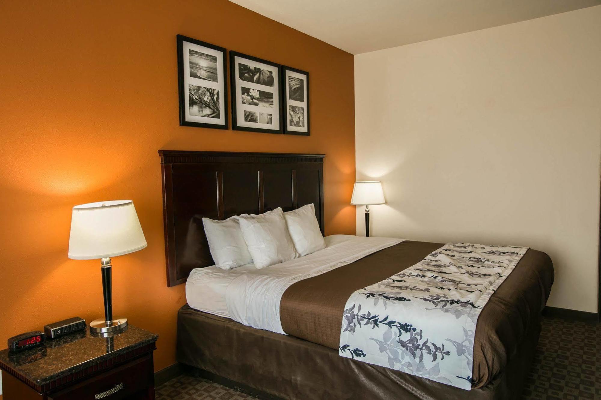 Hotel Sleep & Hwy 290-nw Freeway Houston