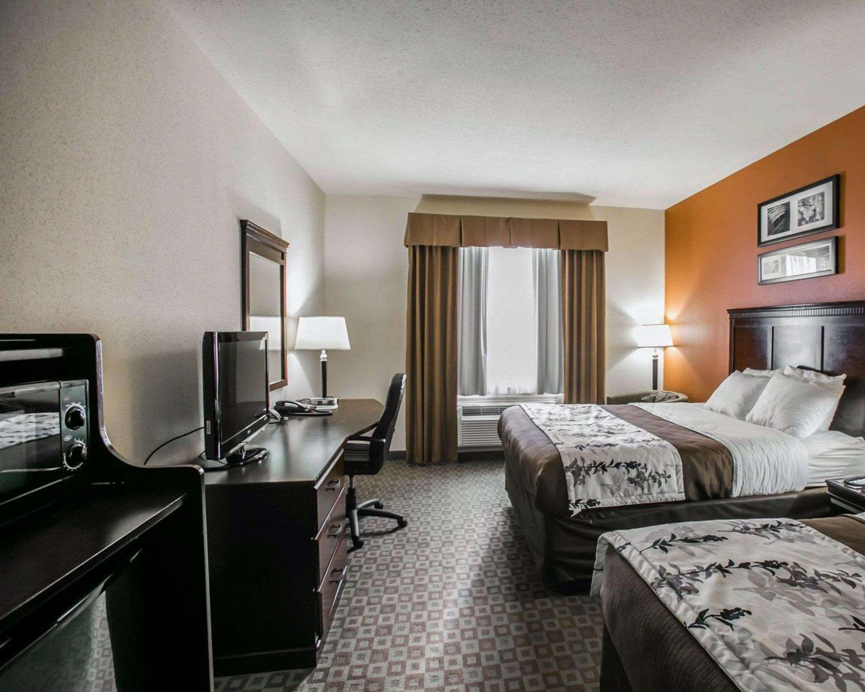 Sleep & Hwy 290-nw Freeway Hotel