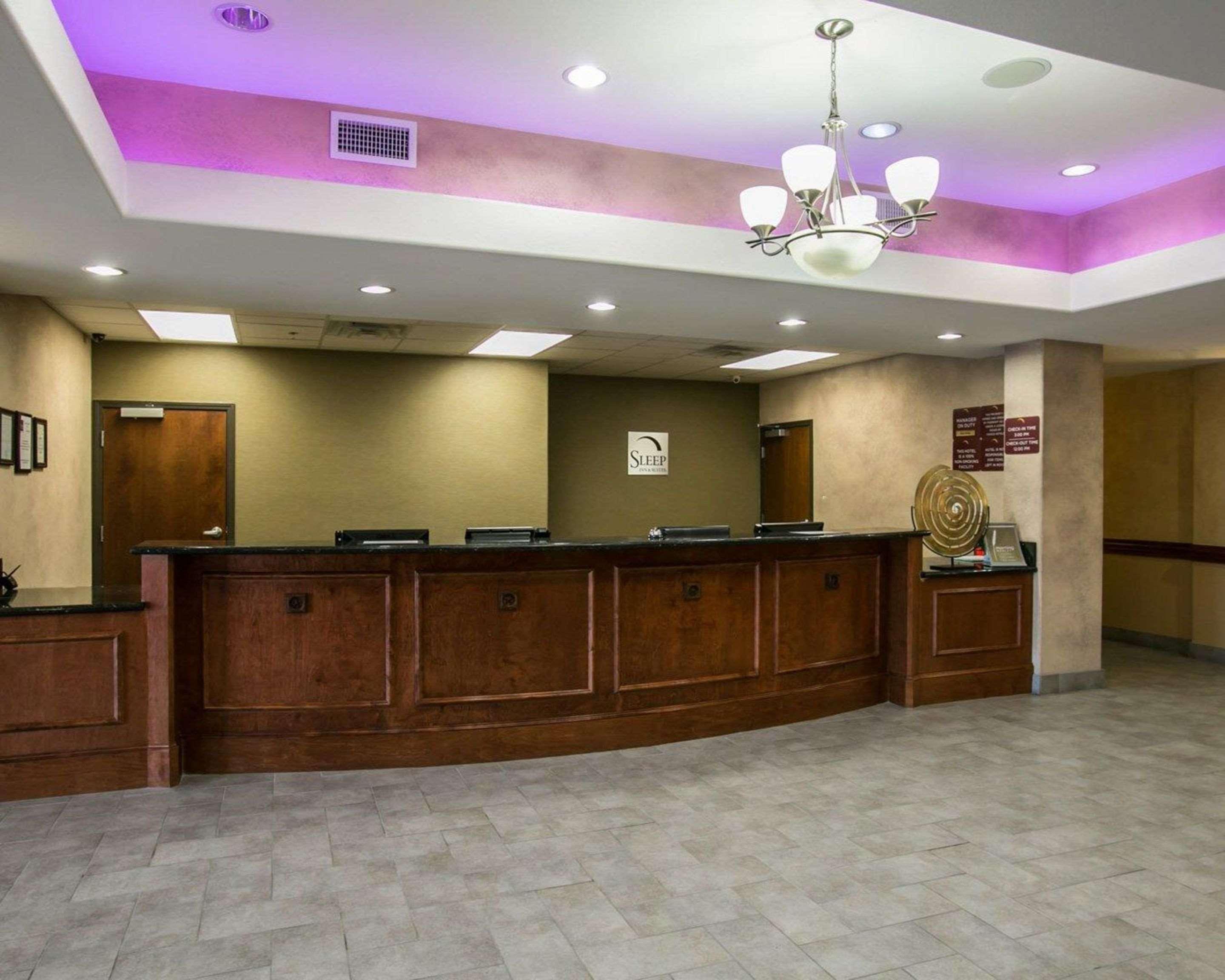 Hotel Sleep & Hwy 290-nw Freeway Houston
