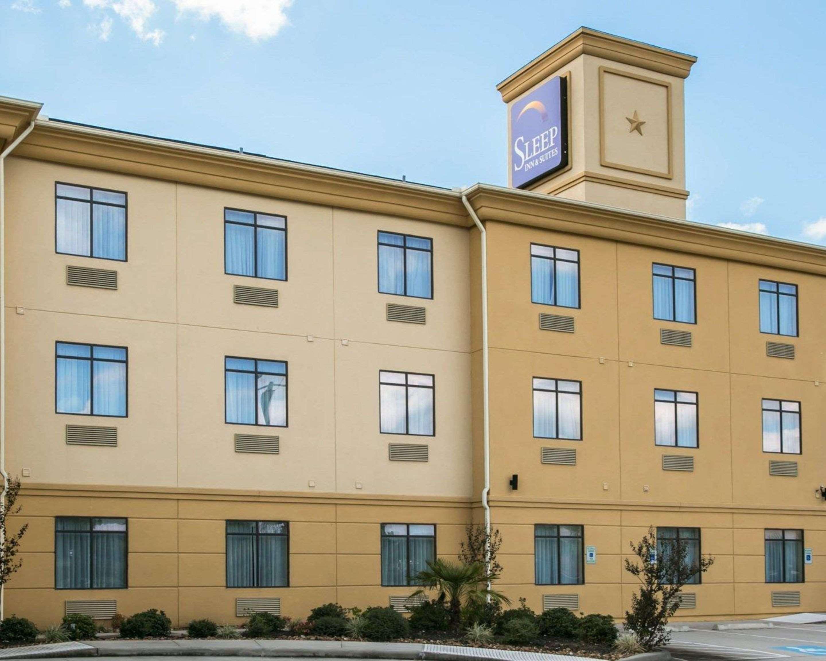 Hotel Sleep & Hwy 290-nw Freeway 3*