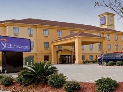 Sleep & Hwy 290-nw Freeway Hotel 3*