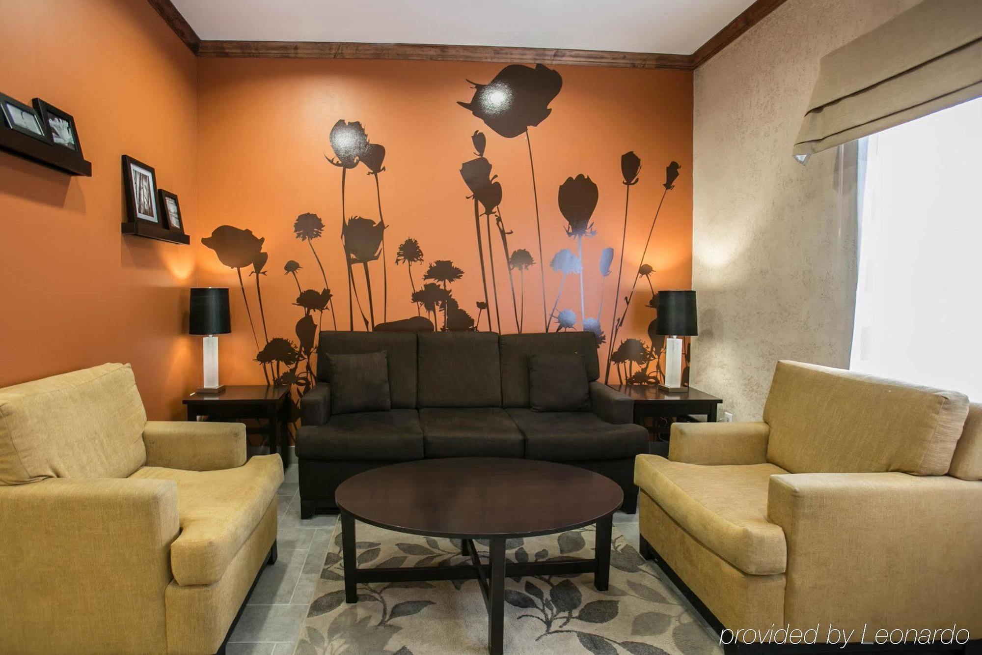 Sleep & Hwy 290-nw Freeway Hotel 3*
